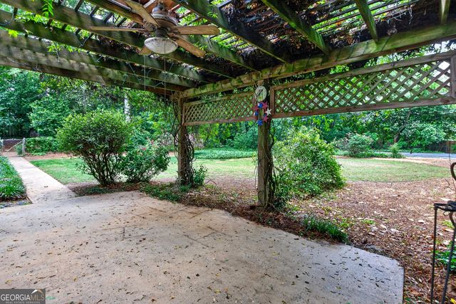 205 Dix Lee On Drive, Fayetteville, GA 30214