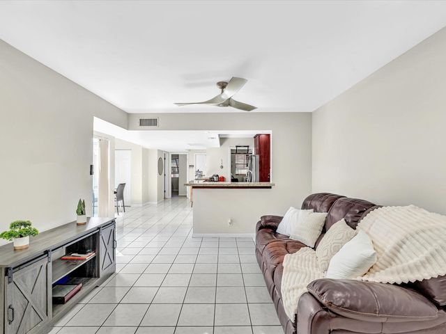 2551 N 40th Avenue 2551, Hollywood, FL 33021