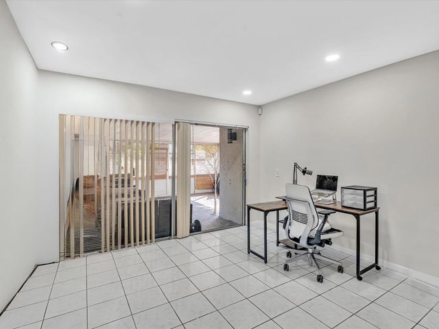 2551 N 40th Avenue 2551, Hollywood, FL 33021