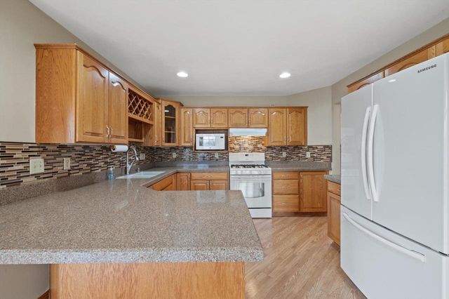 26311 Dukleth DRIVE, Wind Lake, WI 53185