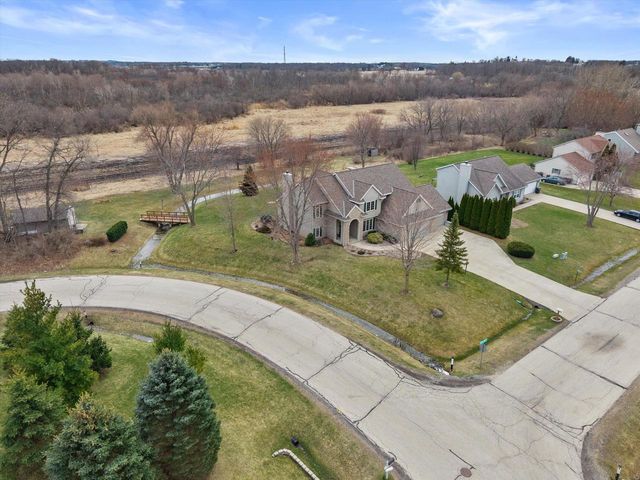 26311 Dukleth DRIVE, Wind Lake, WI 53185