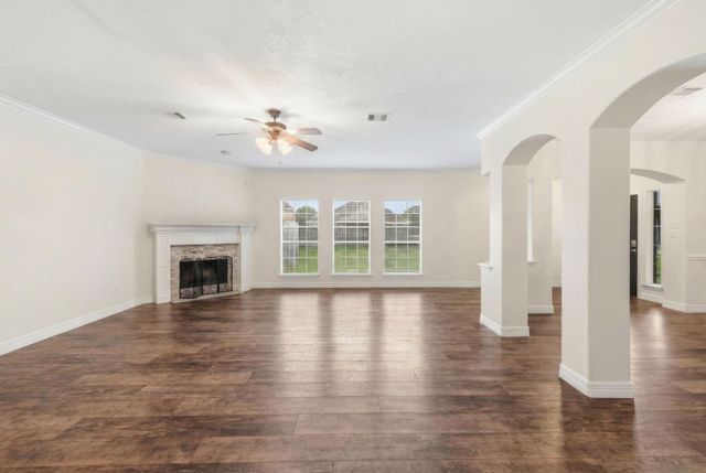 8227 Shady Grove, Baytown, TX 77523
