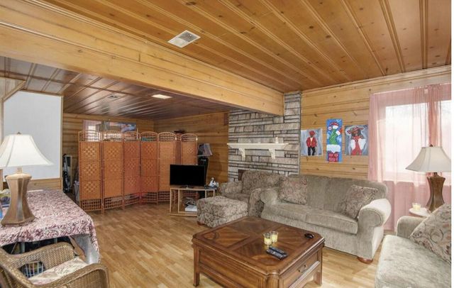 19954 Woodcrest Street, Harper Woods City, MI 48225