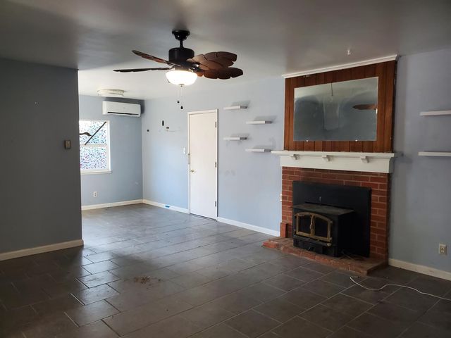 3651 Owens Way, North Highlands, CA 95660