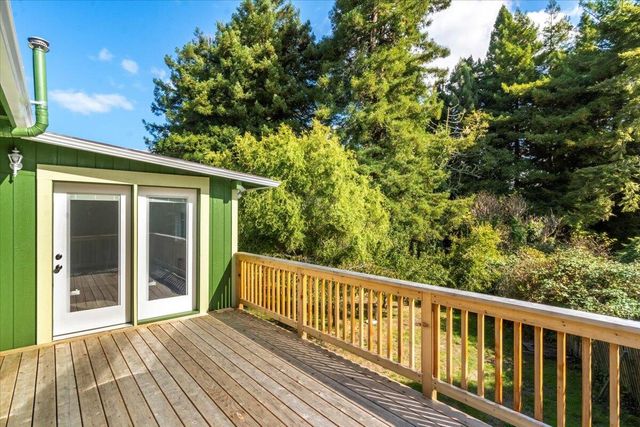 6093 Beechwood Drive, Eureka, CA 95503