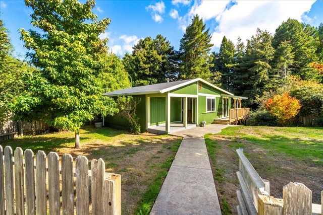 6093 Beechwood Drive, Eureka, CA 95503