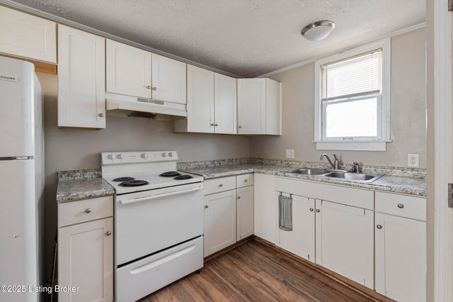 421 M St, Louisville, KY 40208