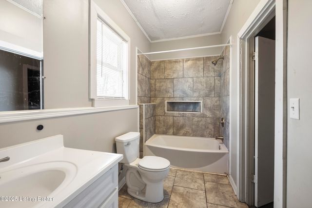 421 M St, Louisville, KY 40208