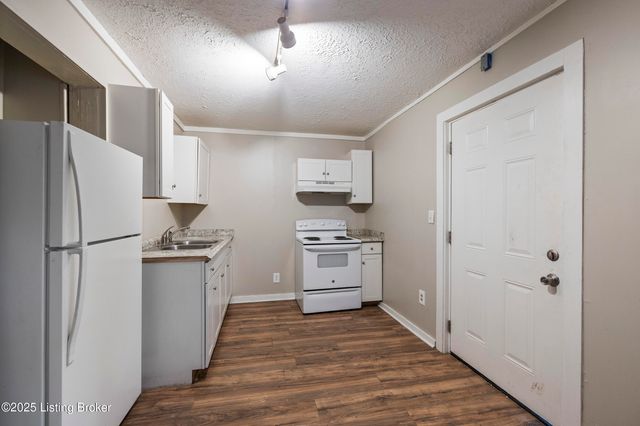421 M St, Louisville, KY 40208