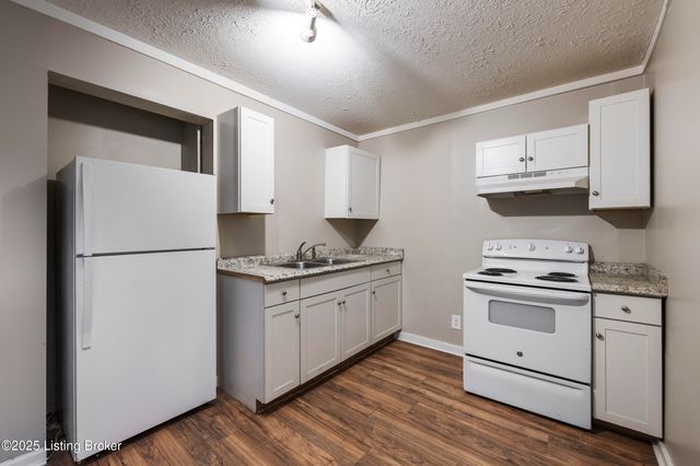 421 M St, Louisville, KY 40208