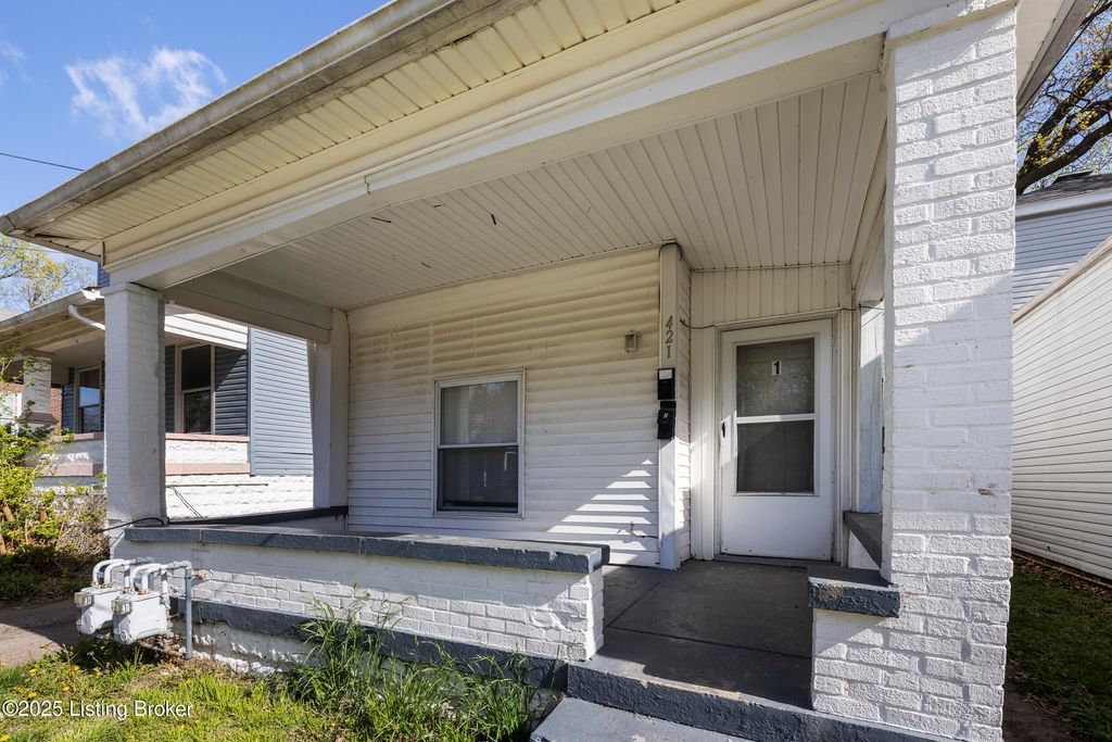 421 M St, Louisville, KY 40208
