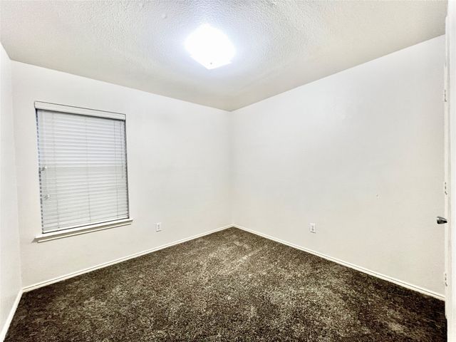 1128 Jamie Drive, Grand Prairie, TX 75052