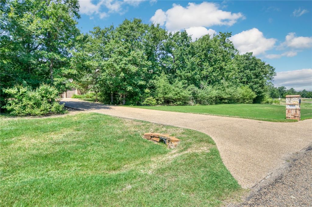 18580 Kiowa Cove, College Station, TX 77845 — photo 4
