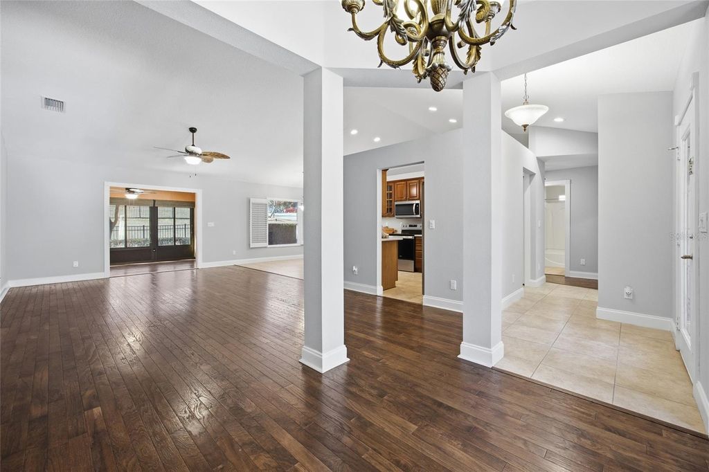 Image 6 of property listing at 6440 SW 50TH TERRACE, Ocala, FL 34474