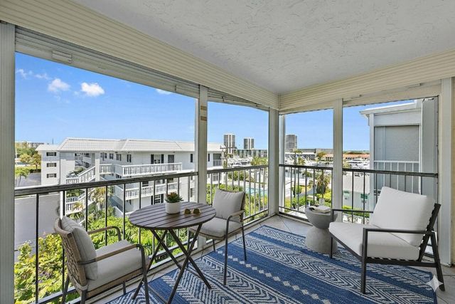 155 Yacht Club Drive 405, North Palm Beach, FL 33408