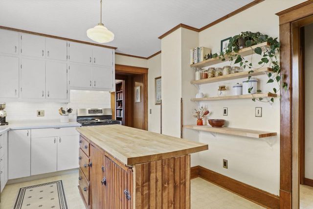 351 S Madison Street, Evansville, WI 53536