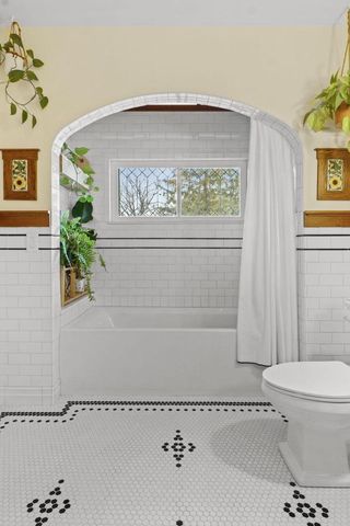 351 S Madison Street, Evansville, WI 53536