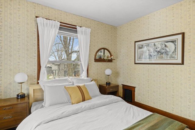 351 S Madison Street, Evansville, WI 53536