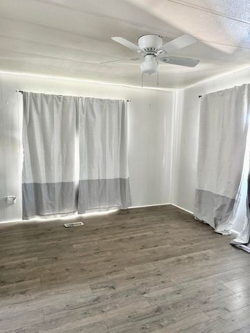 2627 W Midvalley Avenue 134, Visalia, CA 93277