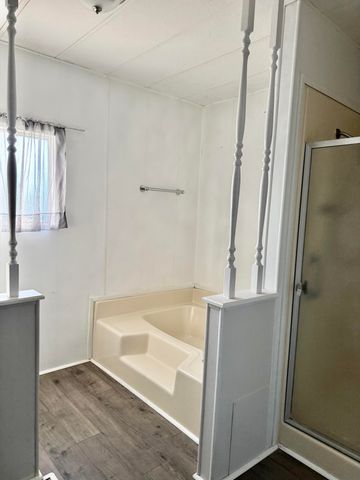 2627 W Midvalley Avenue 134, Visalia, CA 93277