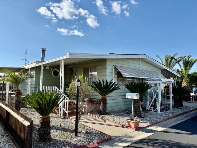 2627 W Midvalley Avenue 134, Visalia, CA 93277