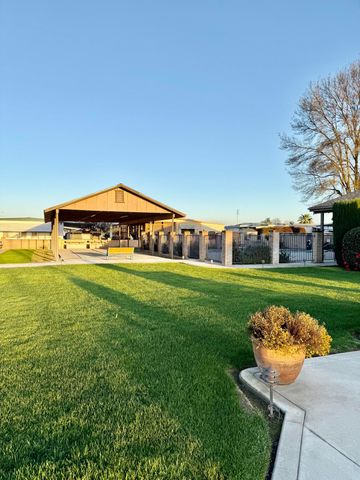 2627 W Midvalley Avenue 134, Visalia, CA 93277