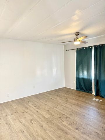 2627 W Midvalley Avenue 134, Visalia, CA 93277