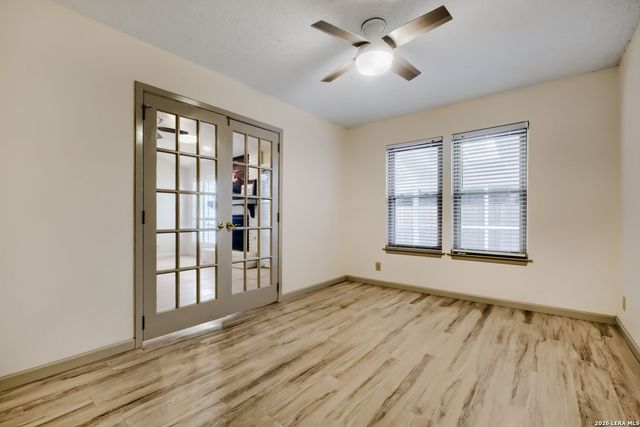 11834 BURNING BEND ST, San Antonio, TX 78249
