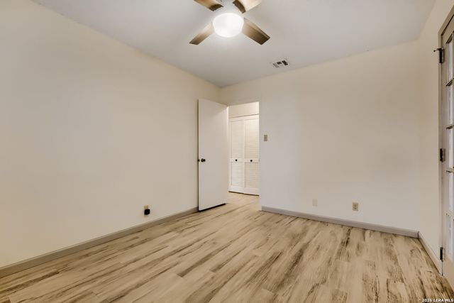 11834 BURNING BEND ST, San Antonio, TX 78249