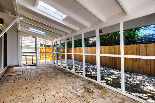 11834 BURNING BEND ST, San Antonio, TX 78249