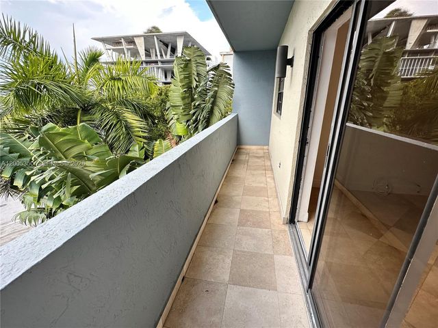 1250 Lincoln Rd 406, Miami Beach, FL 33139