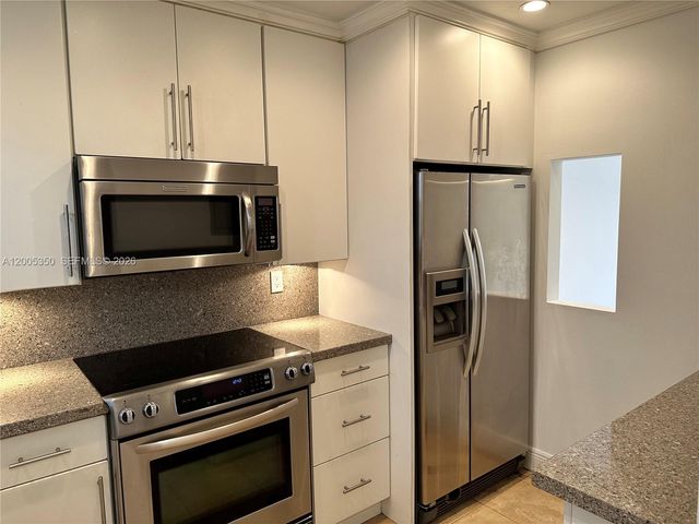 1250 Lincoln Rd 406, Miami Beach, FL 33139