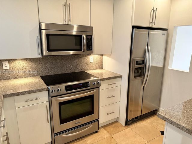 1250 Lincoln Rd 406, Miami Beach, FL 33139