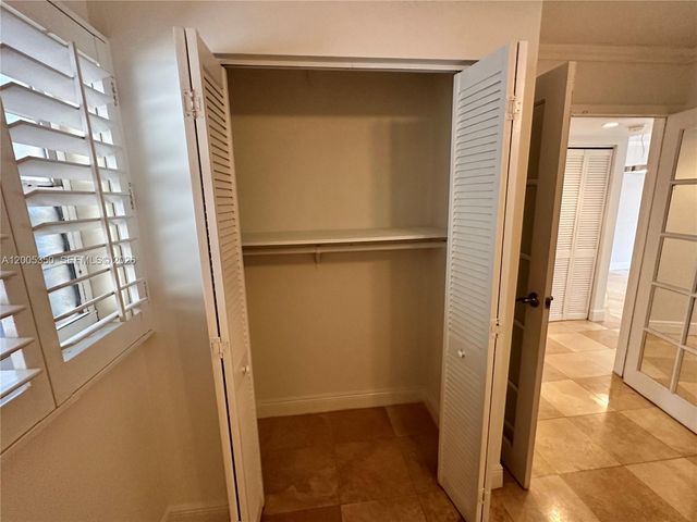 1250 Lincoln Rd 406, Miami Beach, FL 33139