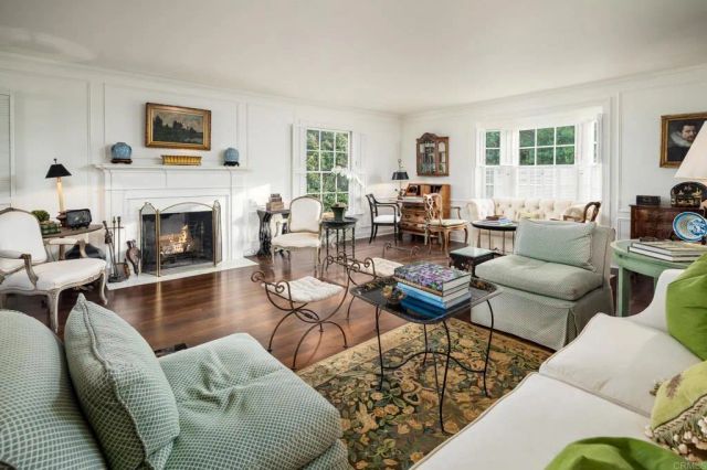 7716 Lookout Drive, La Jolla, CA 92037