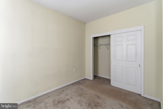 102 HUMMINGBIRD DR, Hamilton, NJ 08690