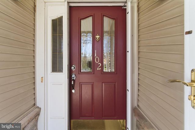 102 HUMMINGBIRD DR, Hamilton, NJ 08690