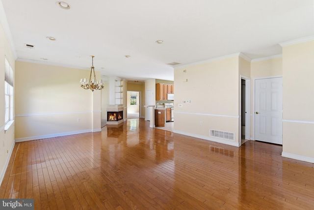 102 HUMMINGBIRD DR, Hamilton, NJ 08690