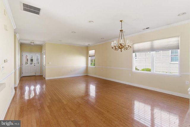 102 HUMMINGBIRD DR, Hamilton, NJ 08690