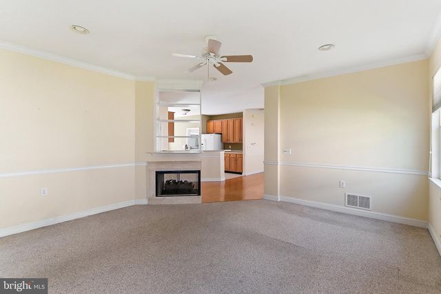 102 HUMMINGBIRD DR, Hamilton, NJ 08690