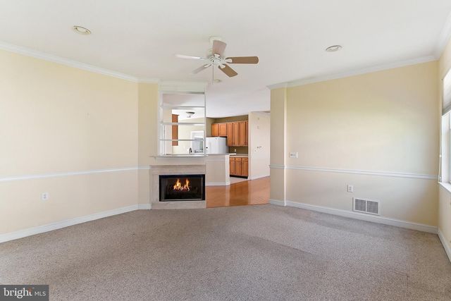 102 HUMMINGBIRD DR, Hamilton, NJ 08690