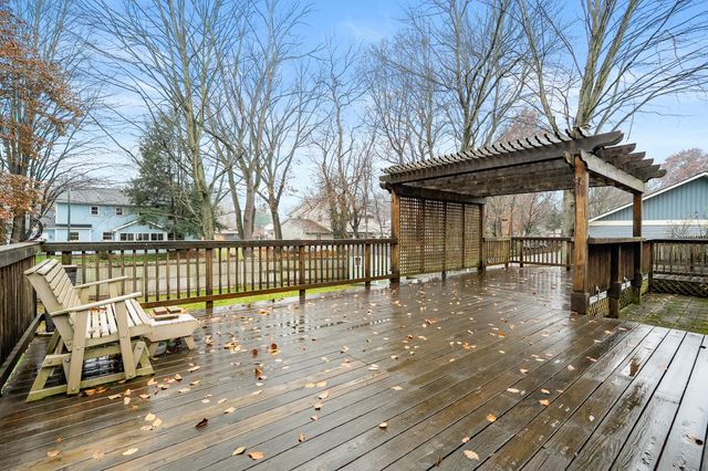 1565 Brookmoor Lane, Portage, MI 49024