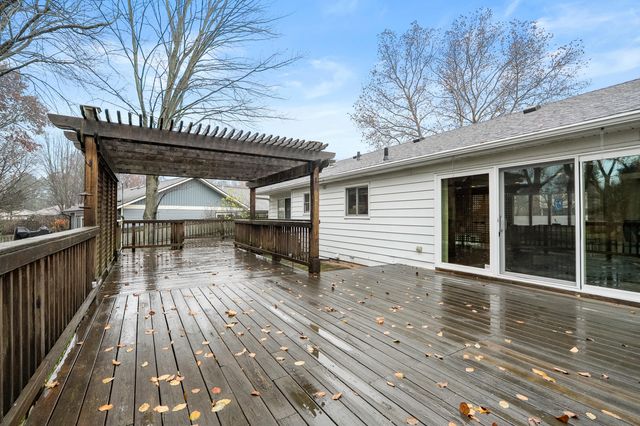 1565 Brookmoor Lane, Portage, MI 49024