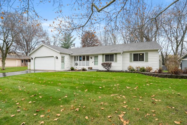 1565 Brookmoor Lane, Portage, MI 49024