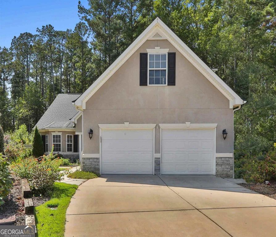 208 Lenox Drive, Peachtree City, GA 30269