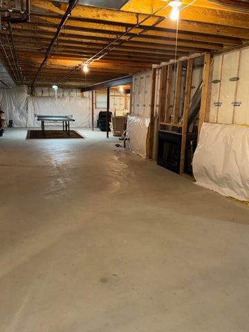 775 Quinlan Court, Crown Point, IN 46307