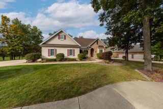 775 Quinlan Court, Crown Point, IN 46307