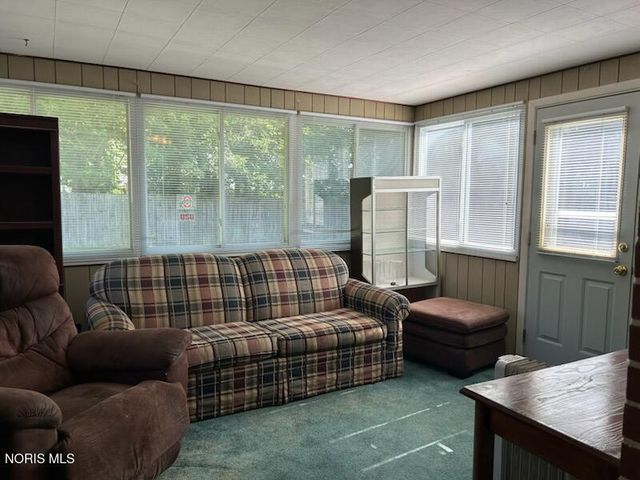 3002 Pinehurst Drive, Toledo, OH 43613
