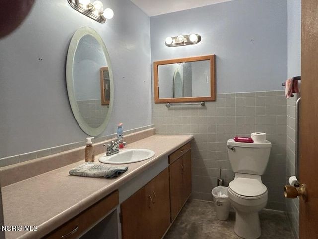 3002 Pinehurst Drive, Toledo, OH 43613