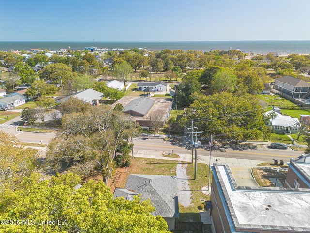 124 E Second Street, Long Beach, MS 39560